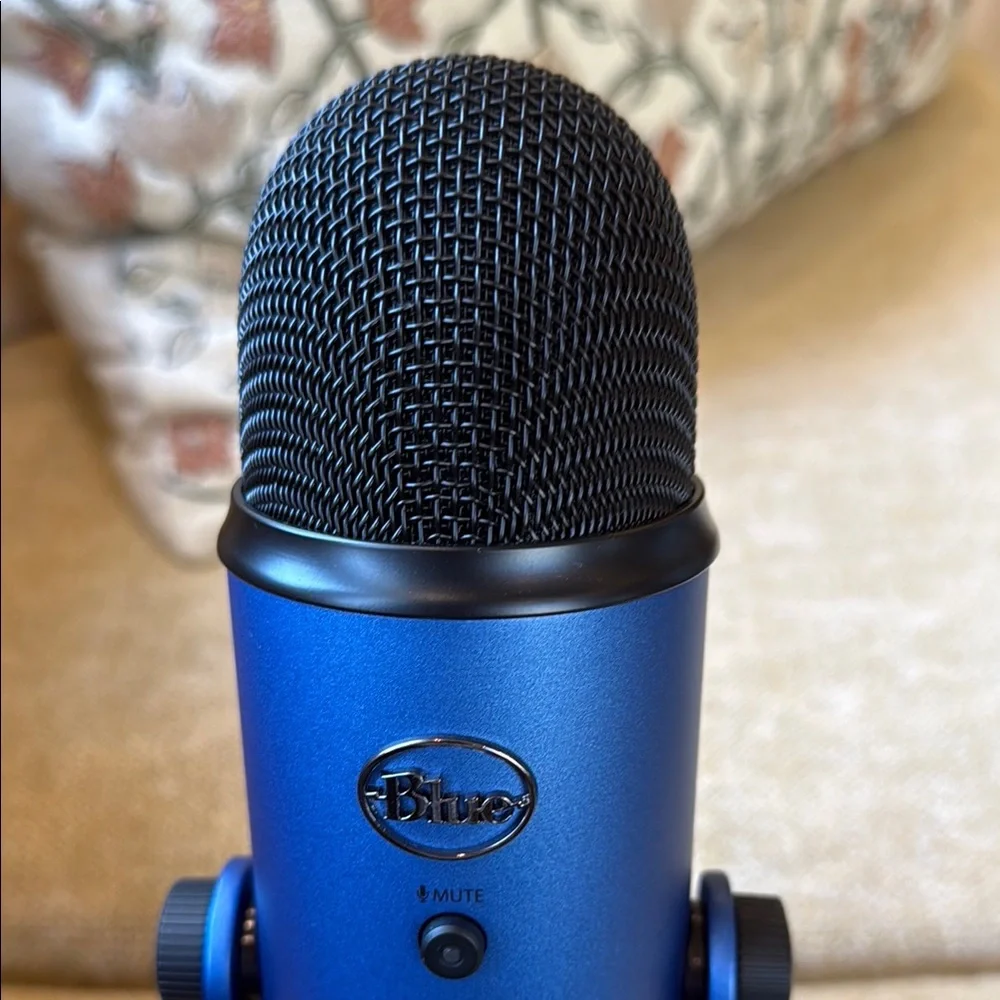 Logitech USB Microphone - Black and Blue